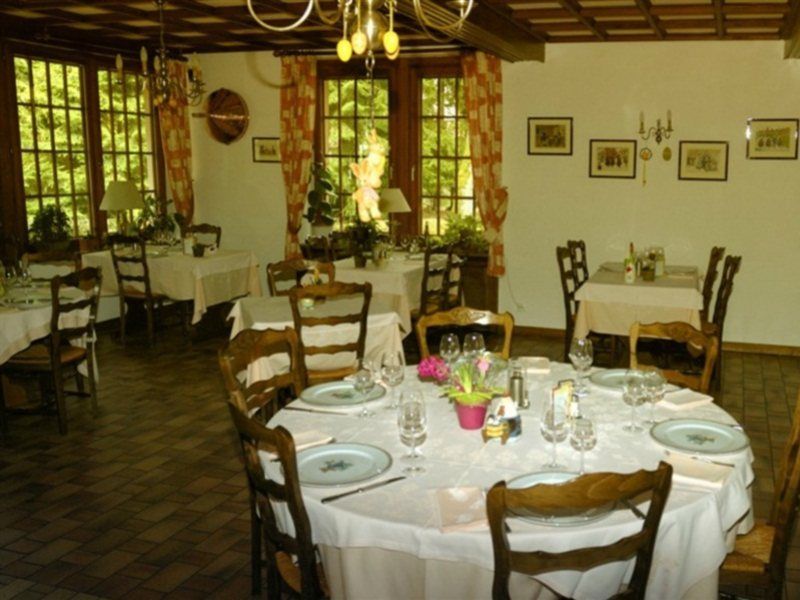 Hotel-Restaurant Du Chateau D'Andlau Barr Buitenkant foto
